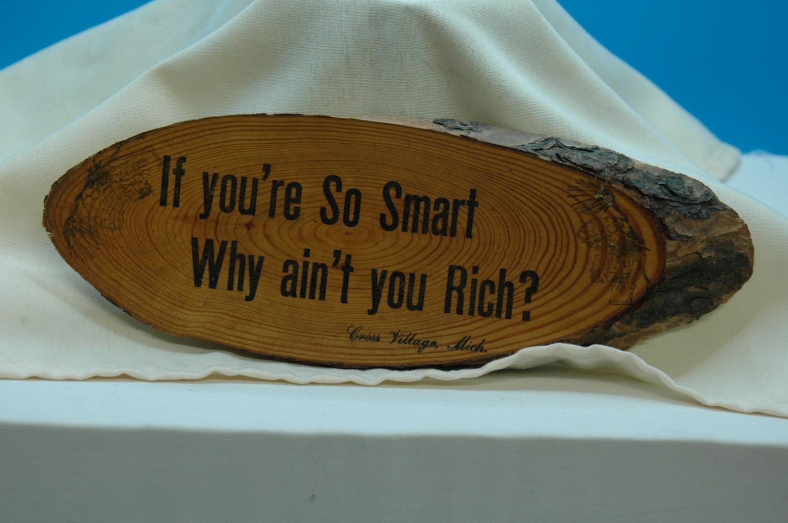 Vintage wooden plaque Vintage wooden plaque