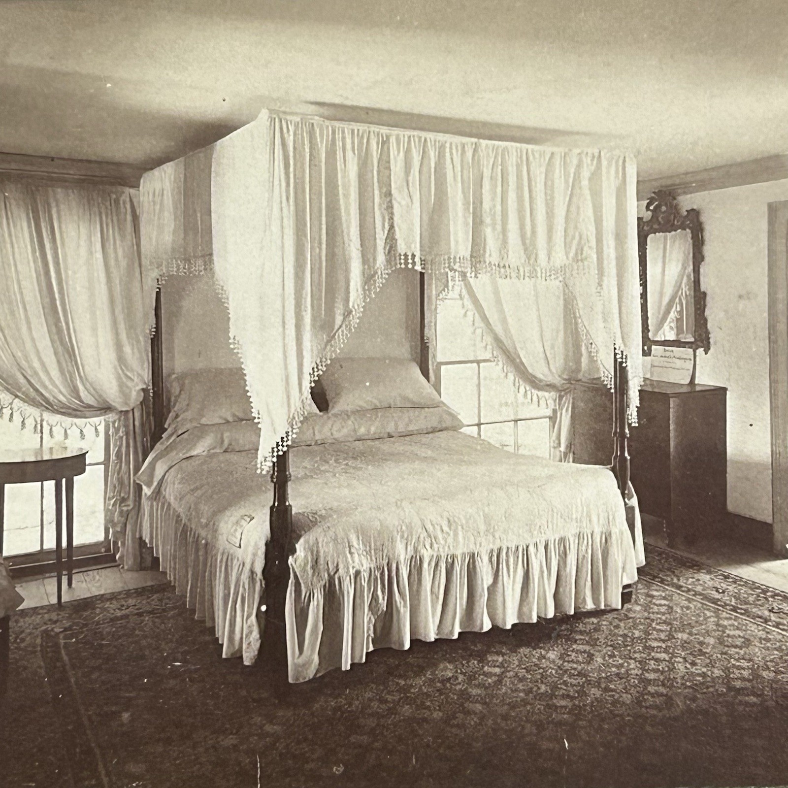 Cabinet Photo Mount Vernon Washington’s Bedroom Luke Dillon Cabinet Photo Mount Vernon Washington’s Bedroom Luke Dillon