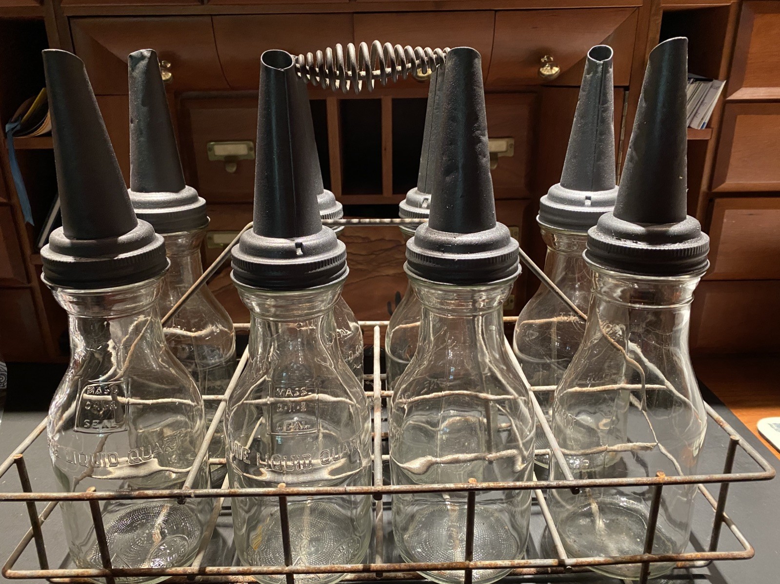 Vintage Automobile Oil Fill Bottles w/Wire Crate, very nice, Man Cave, Garage Vintage Automobile Oil Fill Bottles w/Wire Crate, very nice, Man Cave, Garage