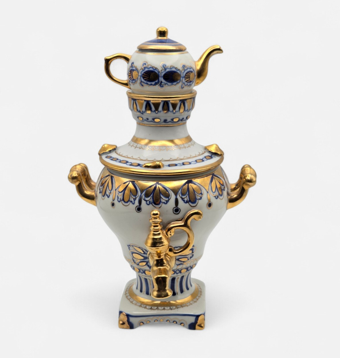 Vintage Russian Gzhel Decorative USSR Porcelain Samovar Teapot Gift Gold Gilt Vintage Russian Gzhel Decorative USSR Porcelain Samovar Teapot Gift Gold Gilt