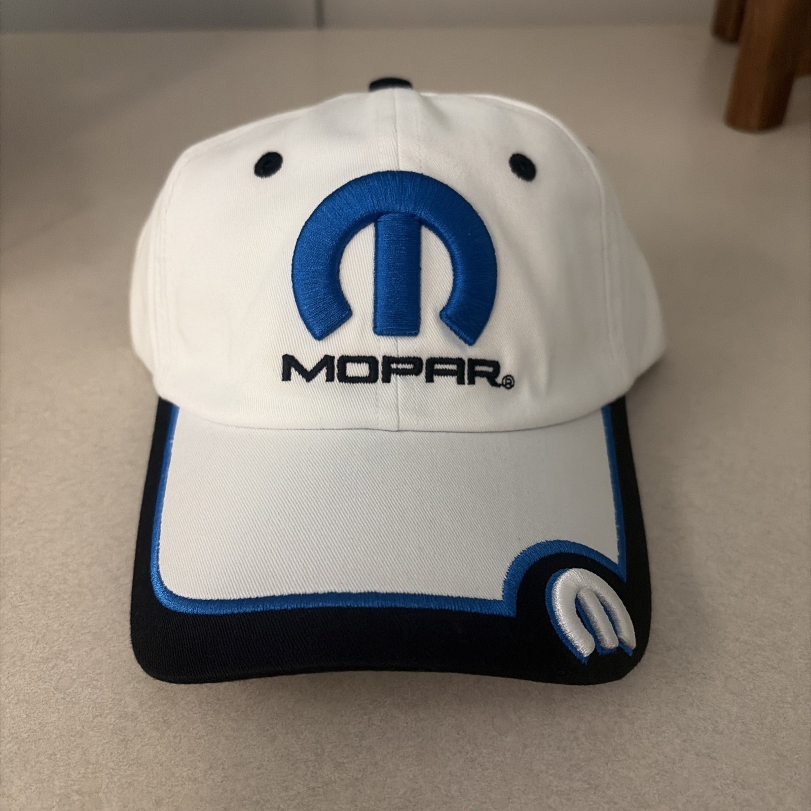 NEW MOPAR WINNER’S CIRCLE CHAMPIONSHIP HAT/CAP WHITE (SHIPS IN A BOX) NEW MOPAR WINNER’S CIRCLE CHAMPIONSHIP HAT/CAP WHITE (SHIPS IN A BOX)