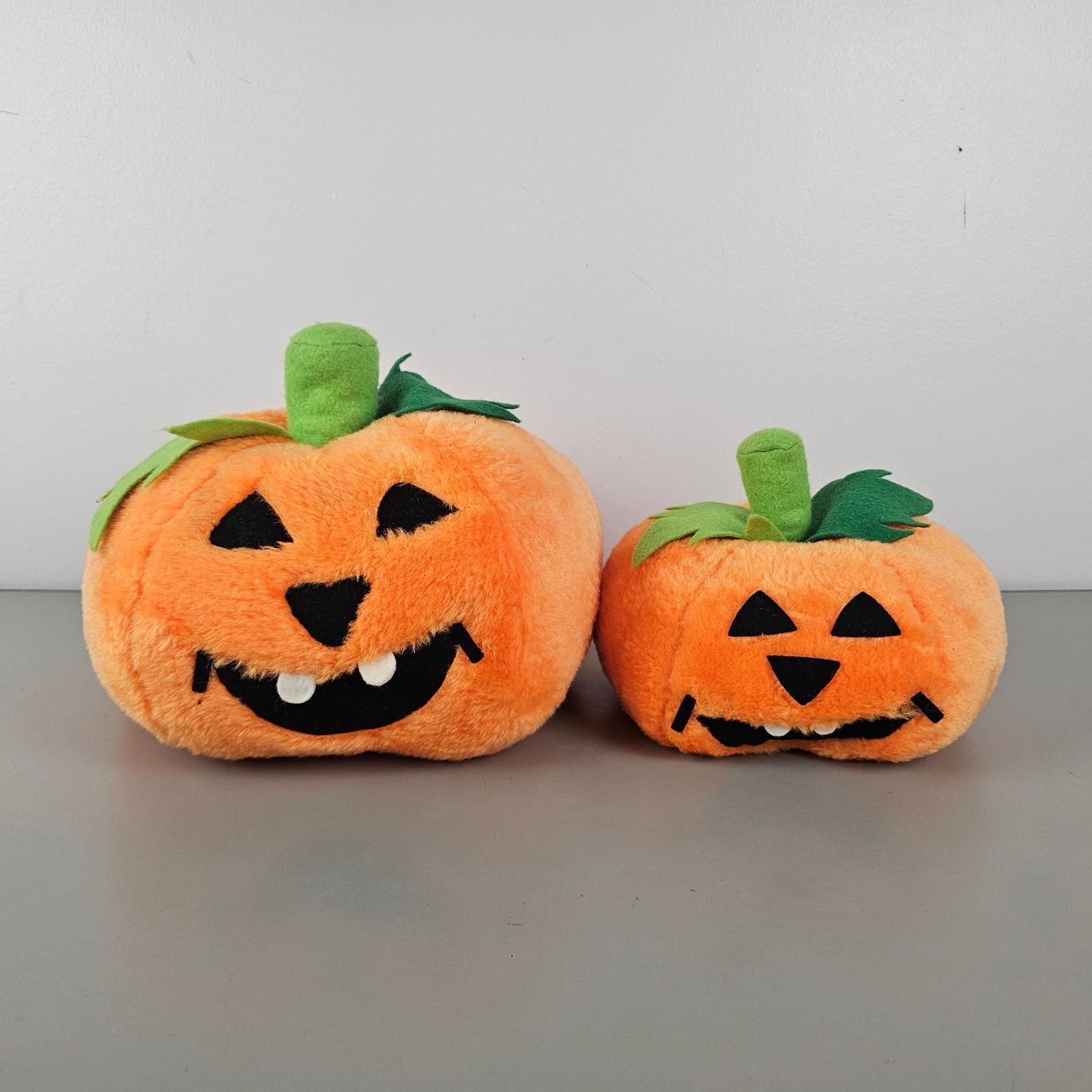 Halloween Jack O Lantern Plush Pumpkin Set Orange Stuffed Decor 2 Piece Vintage Halloween Jack O Lantern Plush Pumpkin Set Orange Stuffed Decor 2 Piece Vintage
