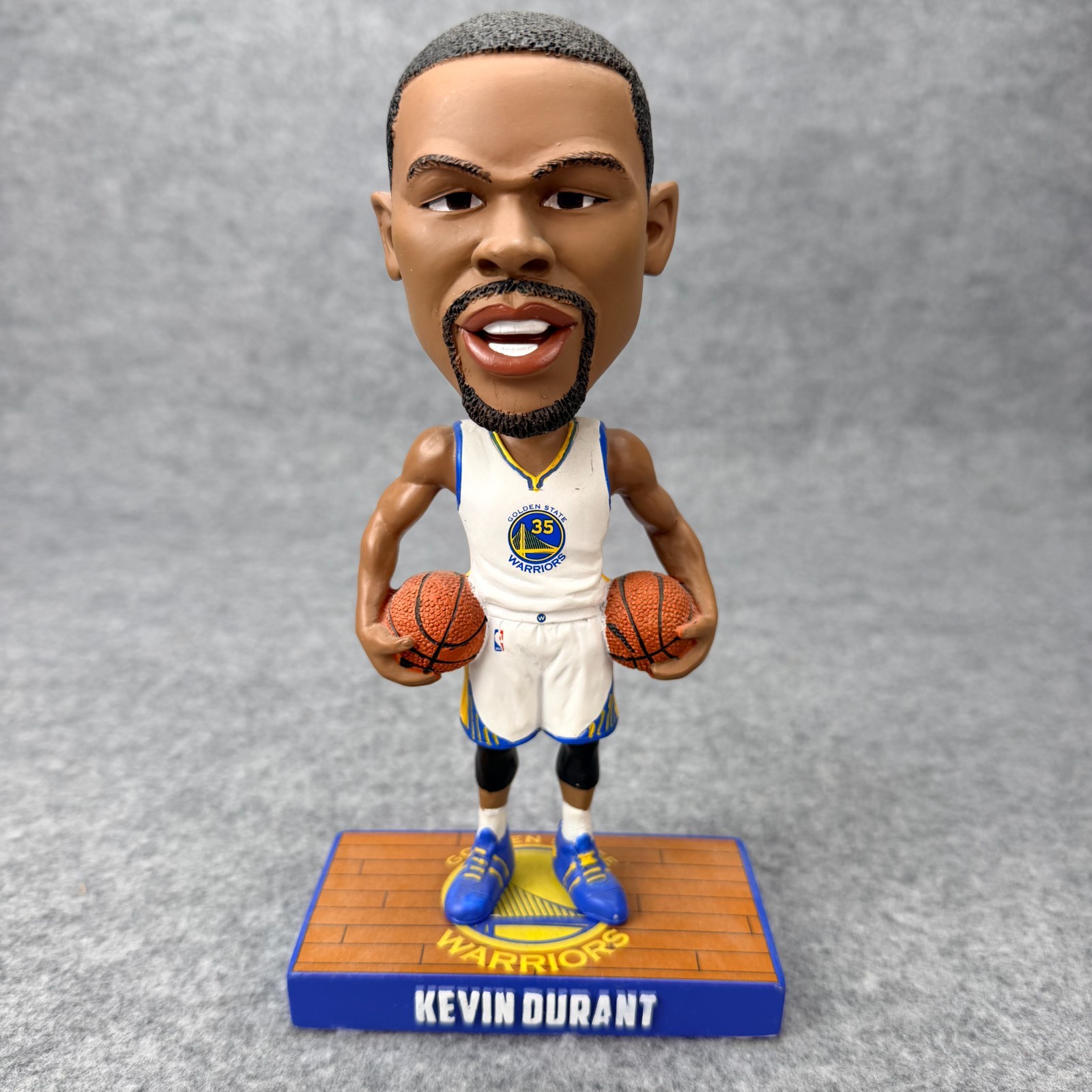 Kevin Durant Golden State Warriors FOCO Legends of The Court Bobblehead Limited Kevin Durant Golden State Warriors FOCO Legends of The Court Bobblehead Limited