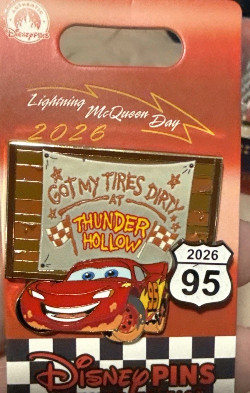 Lightning McQueen Day 2026 Thunder Hollow Cars Pin Limited Edition LE 1500