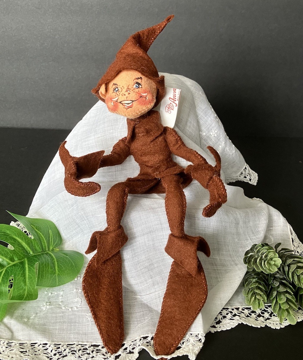 Vintage Annalee 1987 Halloween Thanksgiving Autumn Brown Pixie Elf Vintage Annalee 1987 Halloween Thanksgiving Autumn Brown Pixie Elf