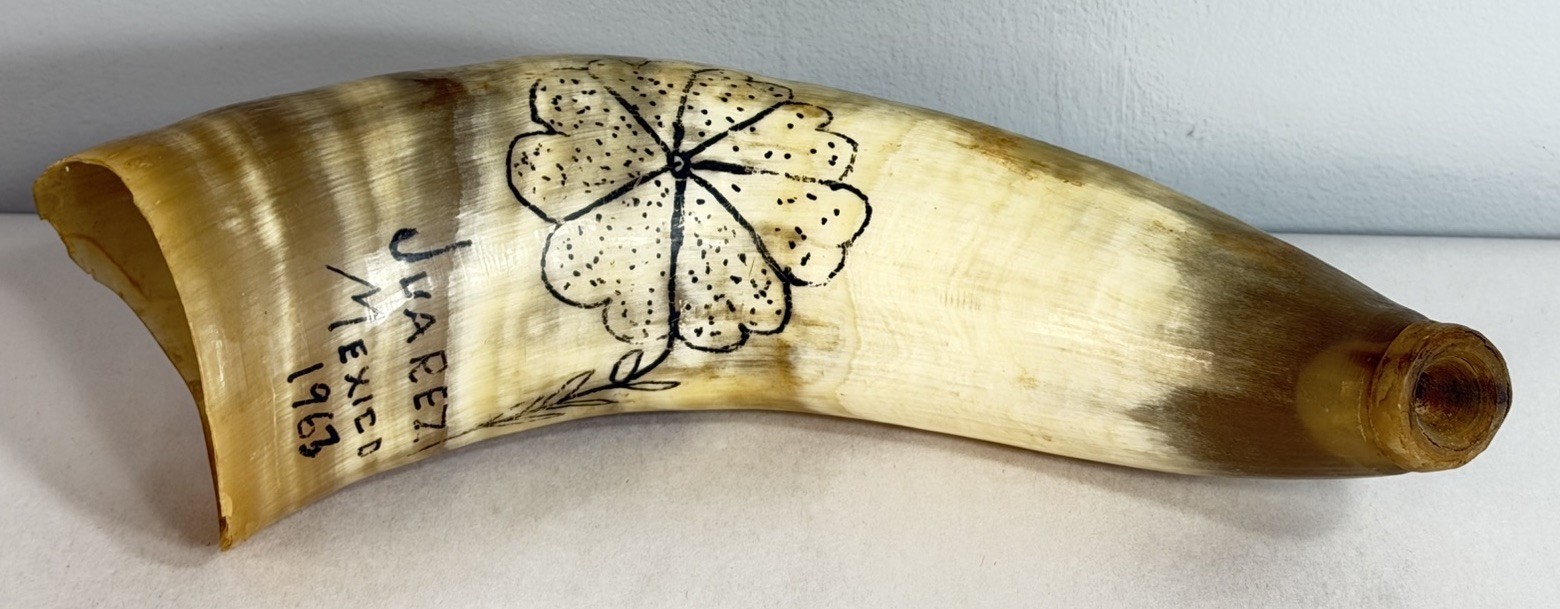Vintage Cow Horn Souvenir Juarez Mexico 1963 Hand Decorated Folk Art 11 1/2" Vintage Cow Horn Souvenir Juarez Mexico 1963 Hand Decorated Folk Art 11 1/2"