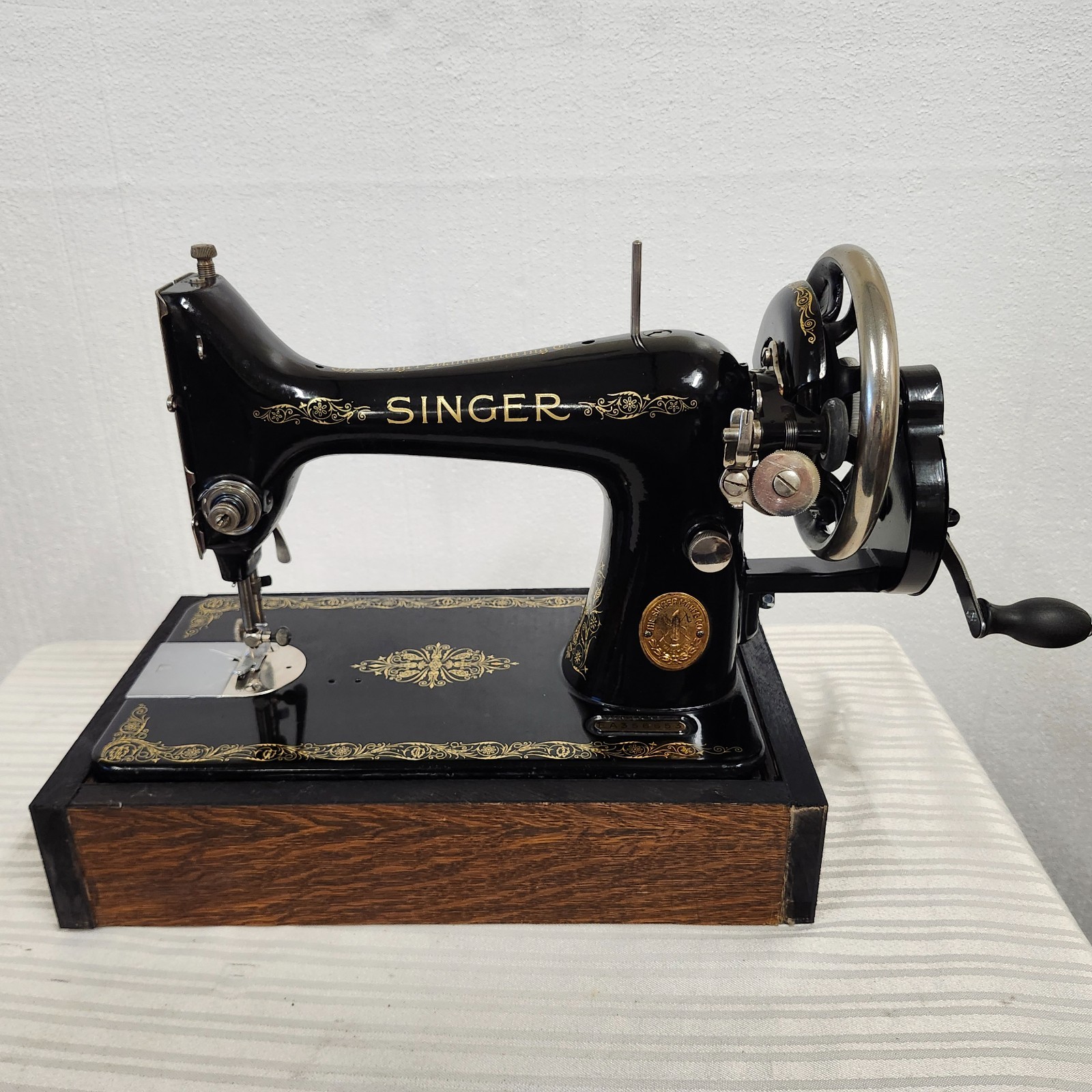 Stunning 1936 Singer Hand Crank Sewing Machine 99k Fully Tested Perfect Filigree Stunning 1936 Singer Hand Crank Sewing Machine 99k Fully Tested Perfect Filigree