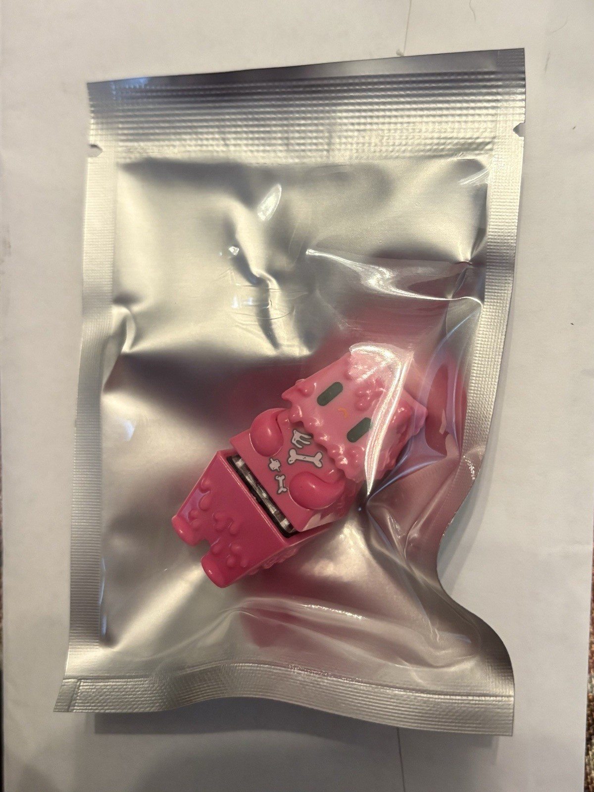 TapCap Slime Series 2 RARE 1/18 Strawberry Slime *NEW* Unopened. Box Included. TapCap Slime Series 2 RARE 1/18 Strawberry Slime *NEW* Unopened. Box Included.