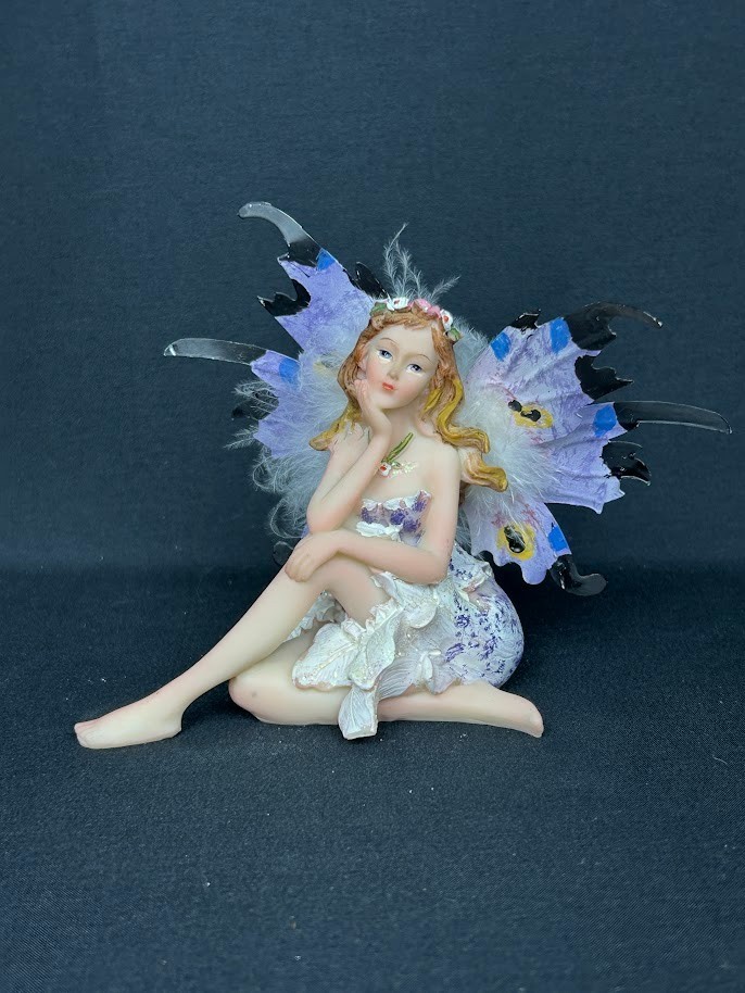 Vintage Seated Purple Fairy Pacific Giftware AM2631 Resin Statue Metal Wings Vintage Seated Purple Fairy Pacific Giftware AM2631 Resin Statue Metal Wings