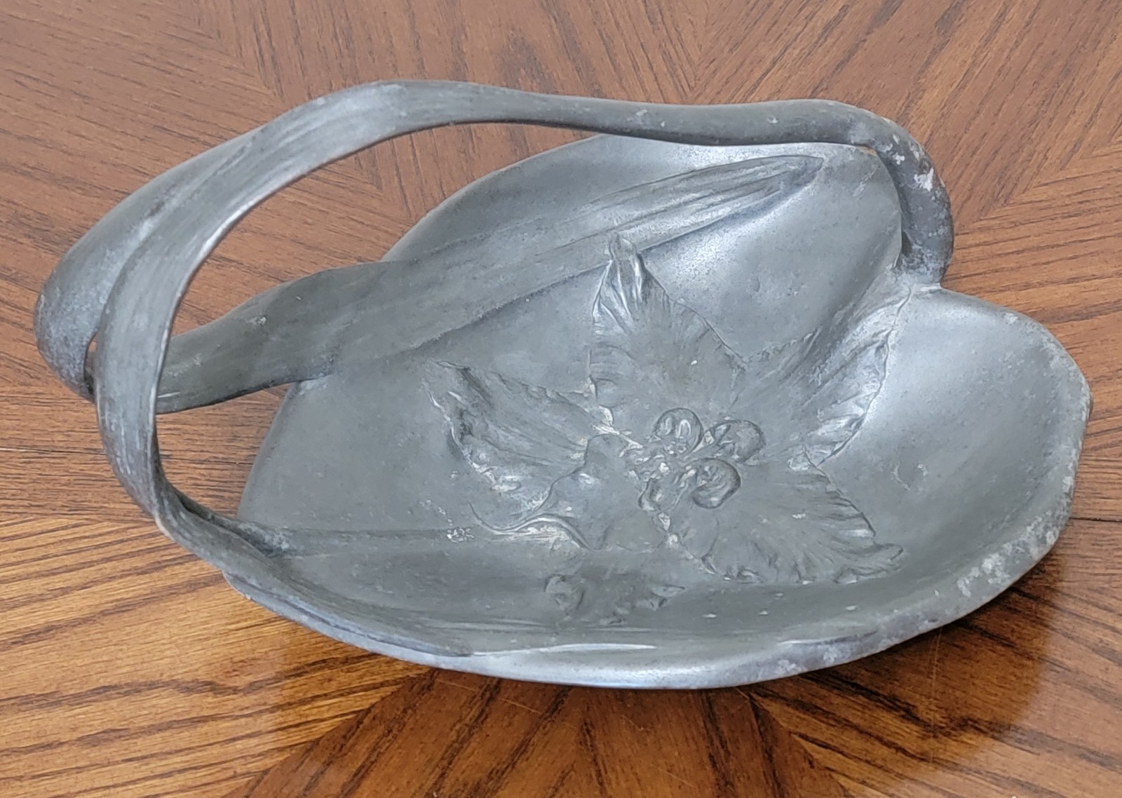 Antique Art Nouveau Kayserzinn Embossed Pewter Sculted Footed Orchid Basket Antique Art Nouveau Kayserzinn Embossed Pewter Sculted Footed Orchid Basket