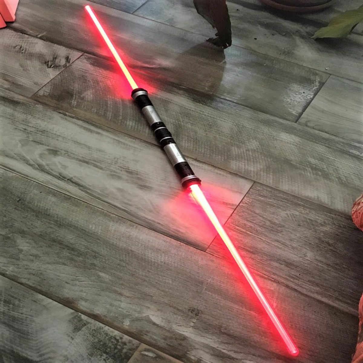 Star Wars Lightsaber Darth Maul Saber Double Dual Staff (Lot of 2 Single Sabers) Star Wars Lightsaber Darth Maul Saber Double Dual Staff (Lot of 2 Single Sabers)