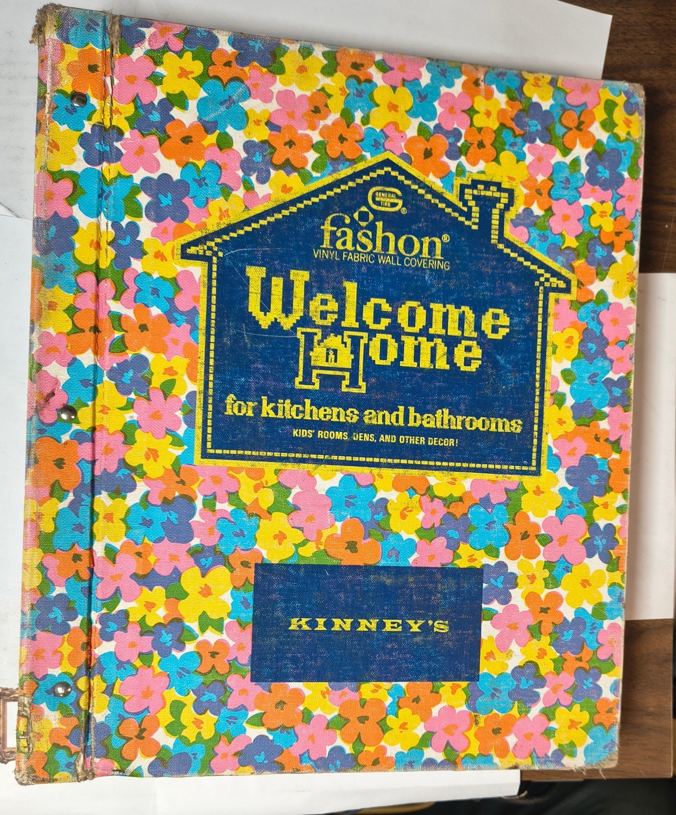 Vintage Fashon Welcome Home Wallpaper Sample Book 1970s Mod Floral Retro Vintage Fashon Welcome Home Wallpaper Sample Book 1970s Mod Floral Retro