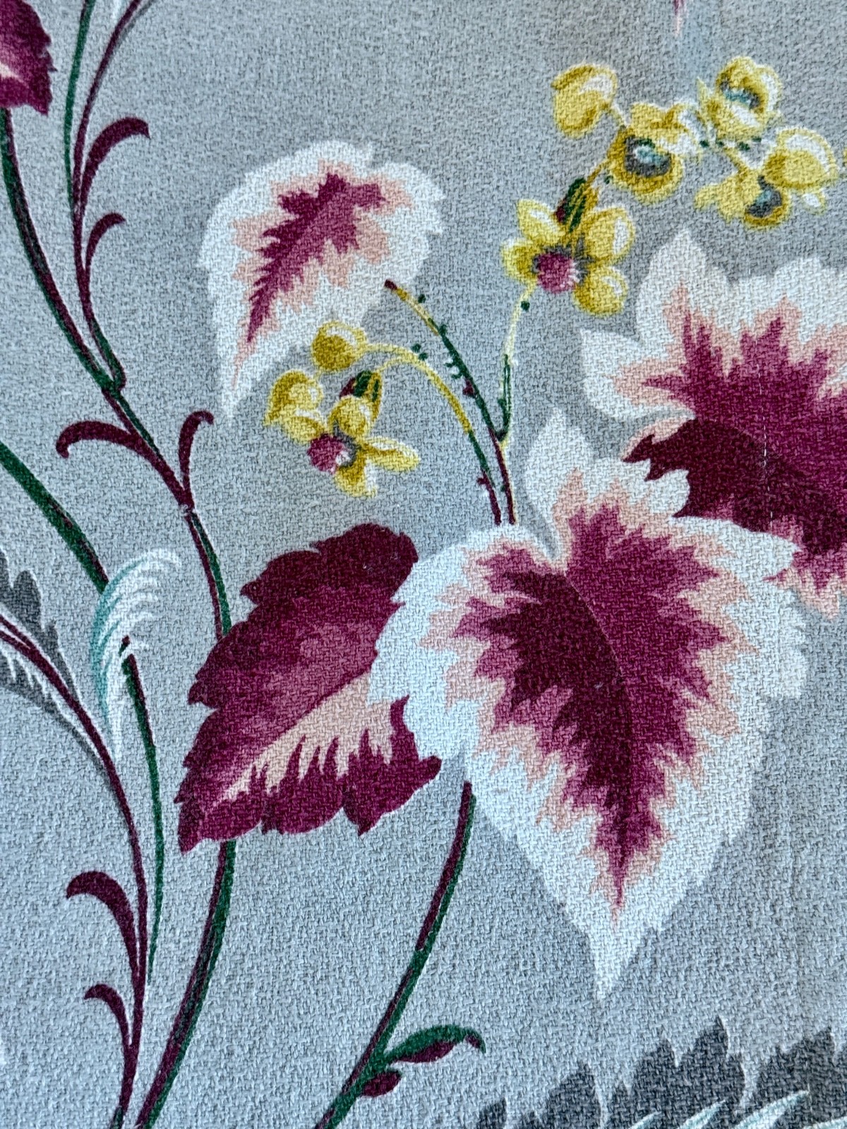 1940’s Begonia Leaves Hollywood Regency Barkcloth Vintage Fabric Drape Curtain 1940’s Begonia Leaves Hollywood Regency Barkcloth Vintage Fabric Drape Curtain
