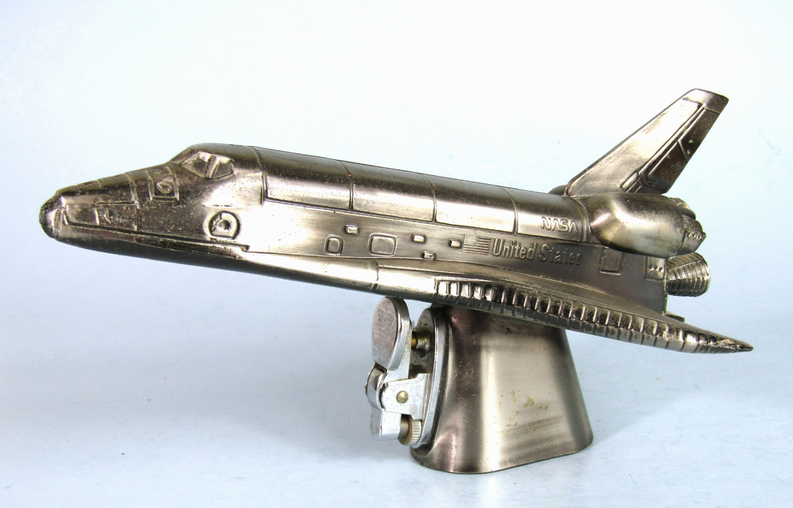 NASA SPACE SHUTTLE Figural Metal Table Lighter Vintage 1980's Japan NASA SPACE SHUTTLE Figural Metal Table Lighter Vintage 1980's Japan