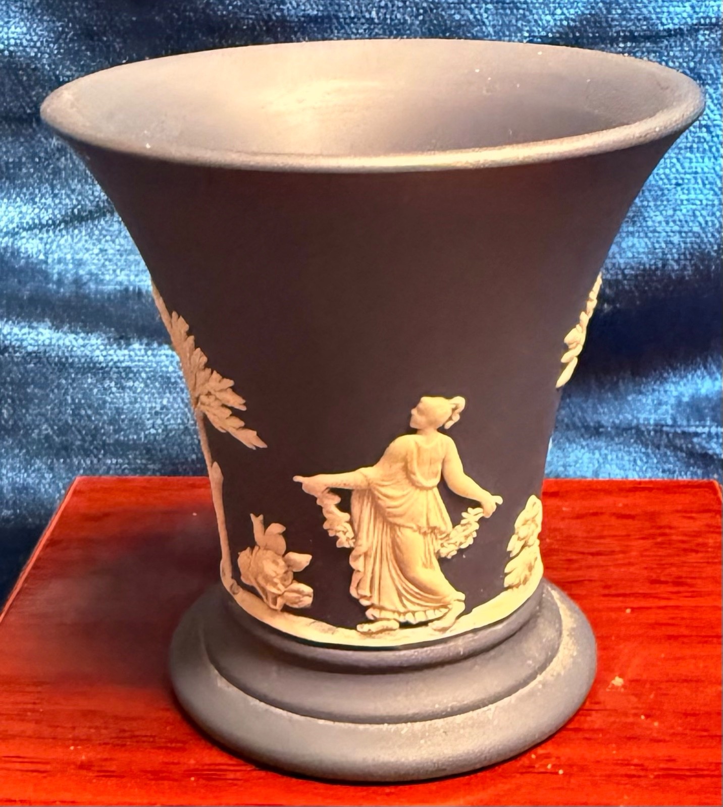 ๐ Wedgwood Portland Blue Jasperware Dancing Hours Floral Girls Miniature Vase๐ ๐ Wedgwood Portland Blue Jasperware Dancing Hours Floral Girls Miniature Vase๐