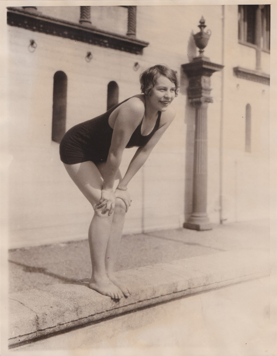 1926 Press Photo Swimmer Martha Norelius Sets 2 World Records at Babcock Lake 1926 Press Photo Swimmer Martha Norelius Sets 2 World Records at Babcock Lake