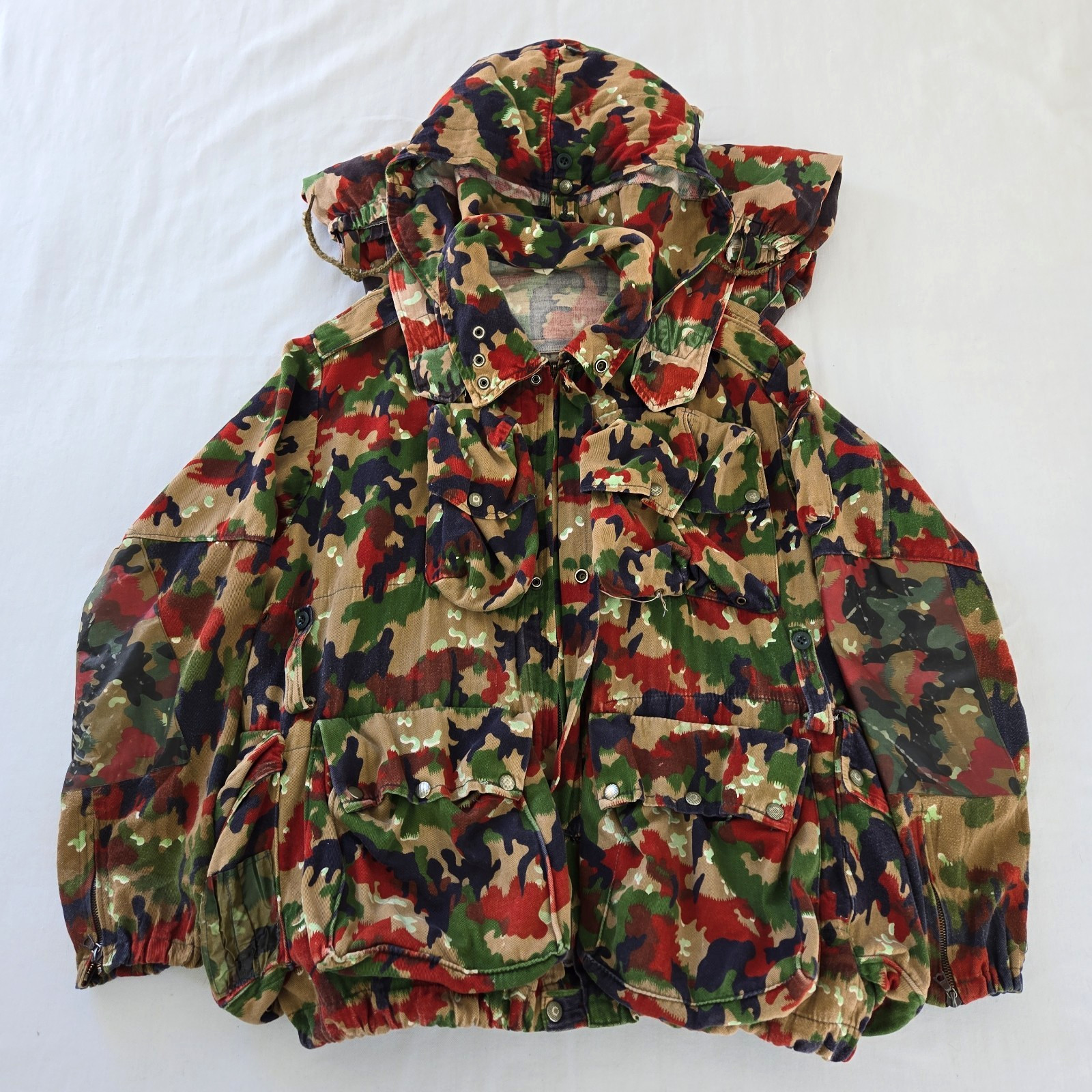 VTG 70s Swiss Army Alpenflage Camo Field Jacket Hood Attached Rucksack 56 XL VTG 70s Swiss Army Alpenflage Camo Field Jacket Hood Attached Rucksack 56 XL