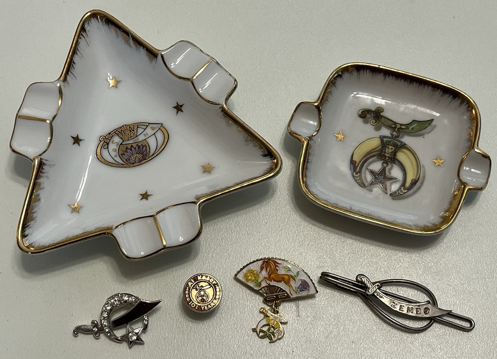 Vintage Masonic Shriners Daughters of the Nile LOSNA Lot Porcelain Ashtray Pins Vintage Masonic Shriners Daughters of the Nile LOSNA Lot Porcelain Ashtray Pins