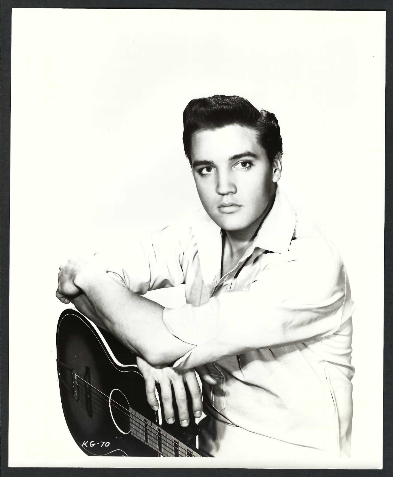 ELVIS PRESLEY VINTAGE ORIGINAL PHOTO HOLLYWOOD ACTOR YOUNG FACE AMAZING PORTRAIT ELVIS PRESLEY VINTAGE ORIGINAL PHOTO HOLLYWOOD ACTOR YOUNG FACE AMAZING PORTRAIT