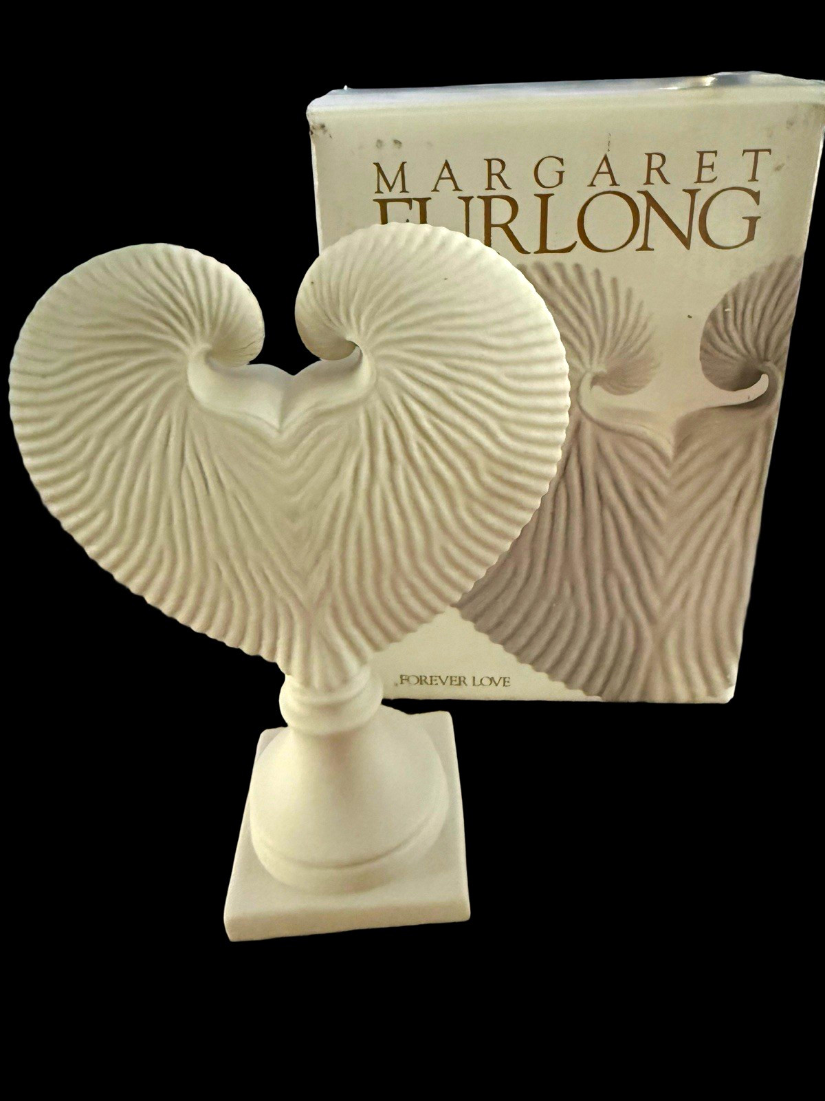 Margaret Furlong Forever Love 1999 White Porcelain Heart Figurine Signed Box Margaret Furlong Forever Love 1999 White Porcelain Heart Figurine Signed Box