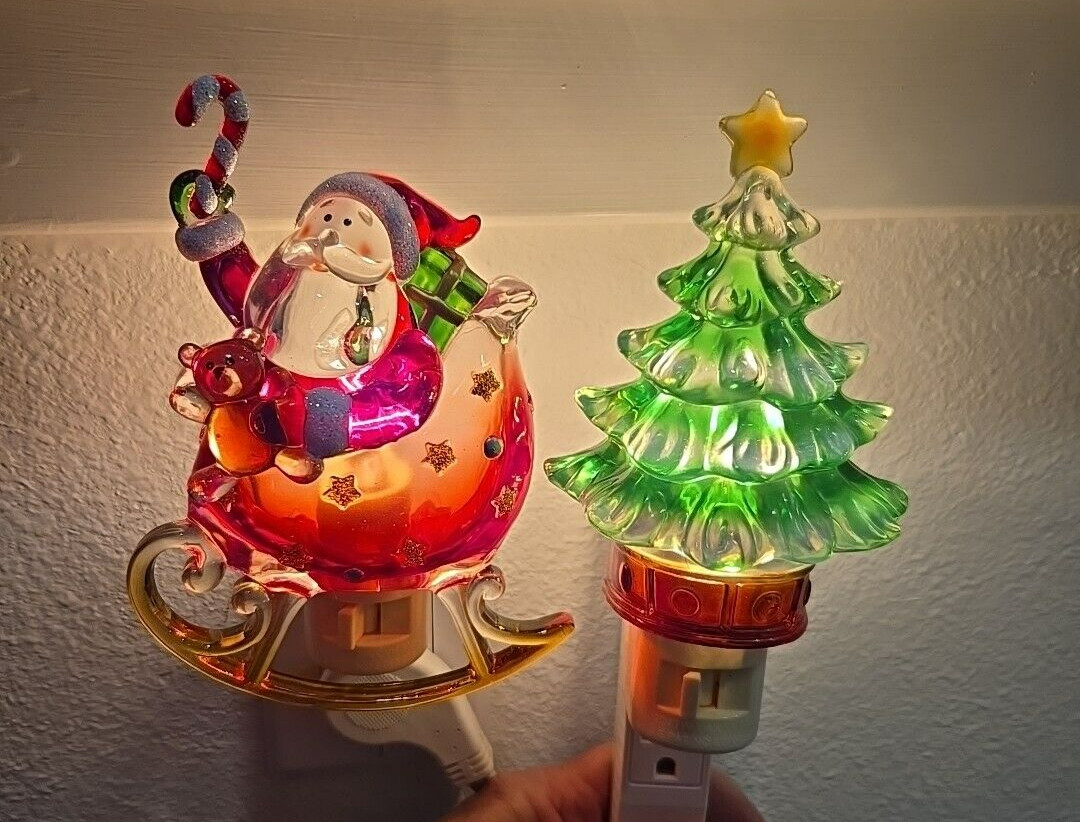 2 NIGHT LIGHTS Santa Claus Sleigh Teddy Bear Candy Extra Bulbs + Christmas Tree 2 NIGHT LIGHTS Santa Claus Sleigh Teddy Bear Candy Extra Bulbs + Christmas Tree