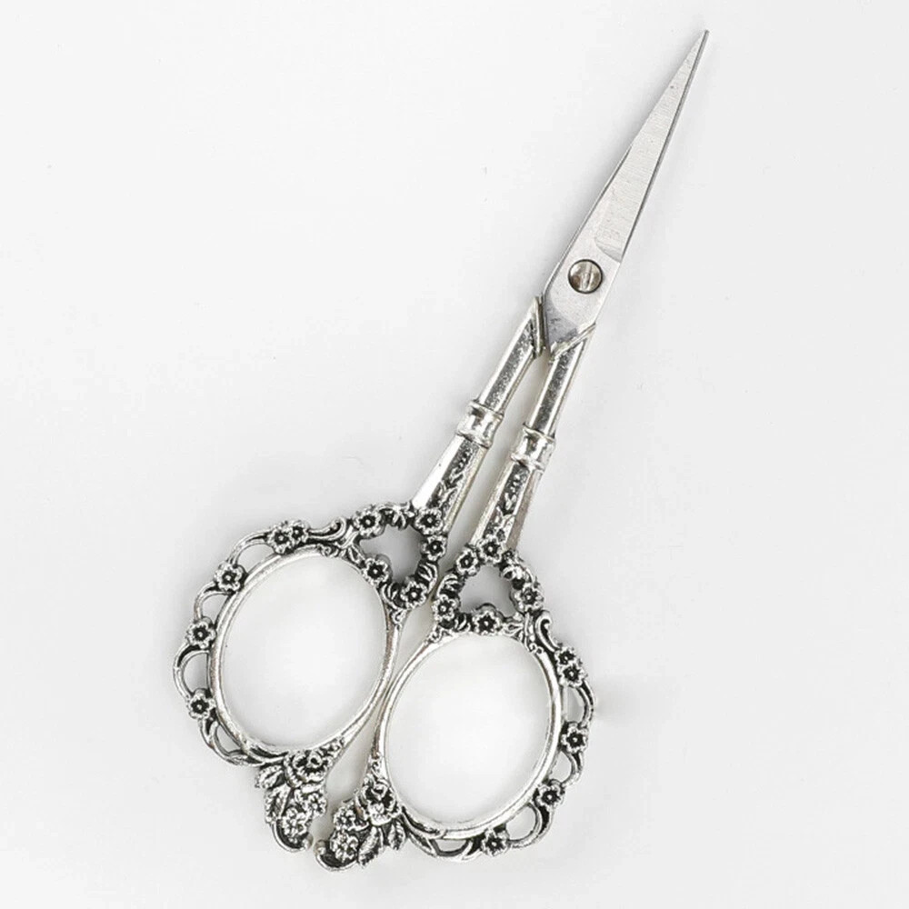 Antique Style Collectible Vintage Scissors Sewing Ornate Handle Thread Rare