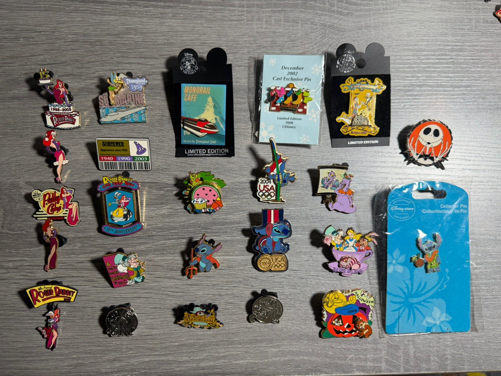 Disney Collectible Pin Lot Of 144 Disney Collectible Pin Lot Of 144