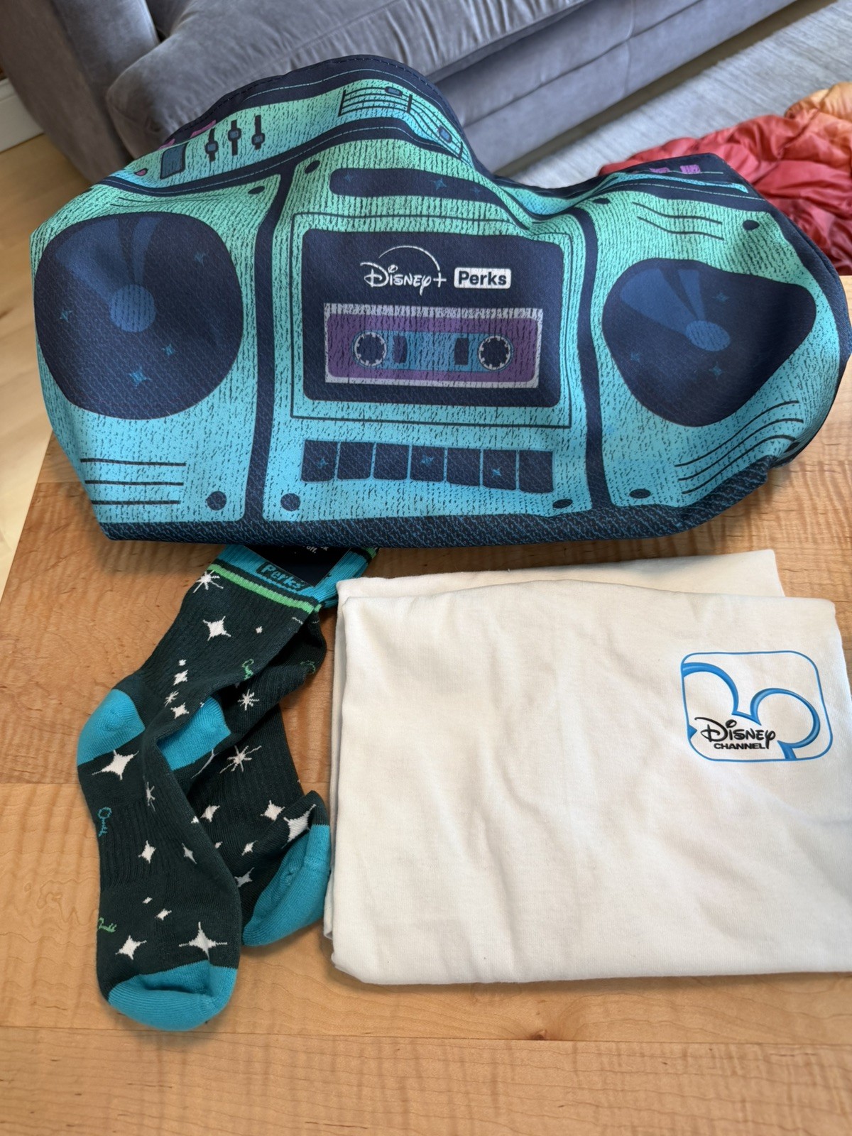 D23 Plus Hulu Throwback Perks Bag Patch Set Disney Channel Shirt L  Socks