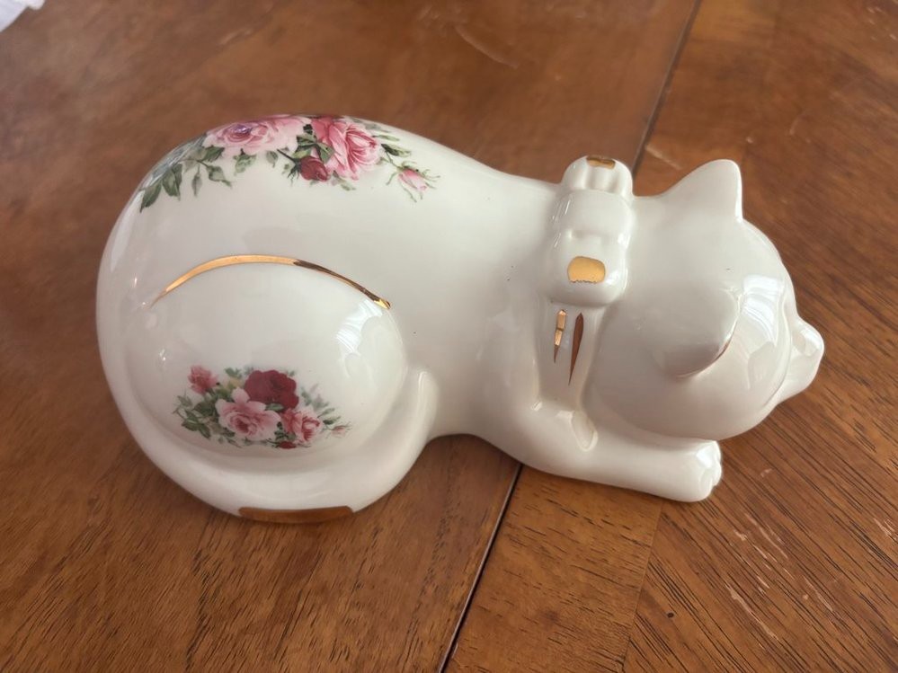 Formalities By Baum Bros Porcelain Sleeping Cat Kitty with Gold Trim Pink Roses