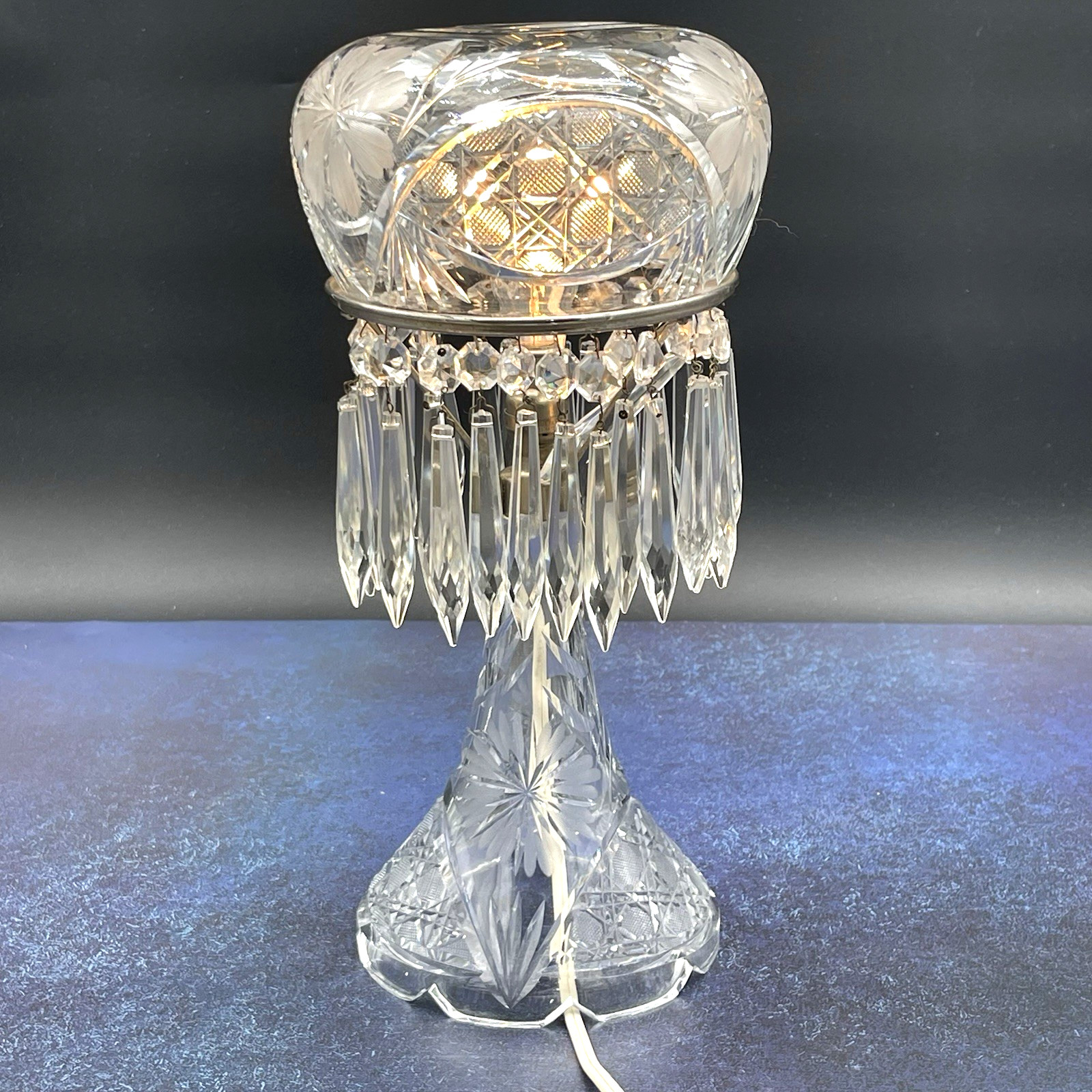 Atq Vtg Fine Cut Crystal Mushroom Lamp Flowers w/ 30 Prisms 13.25" Atq Vtg Fine Cut Crystal Mushroom Lamp Flowers w/ 30 Prisms 13.25"