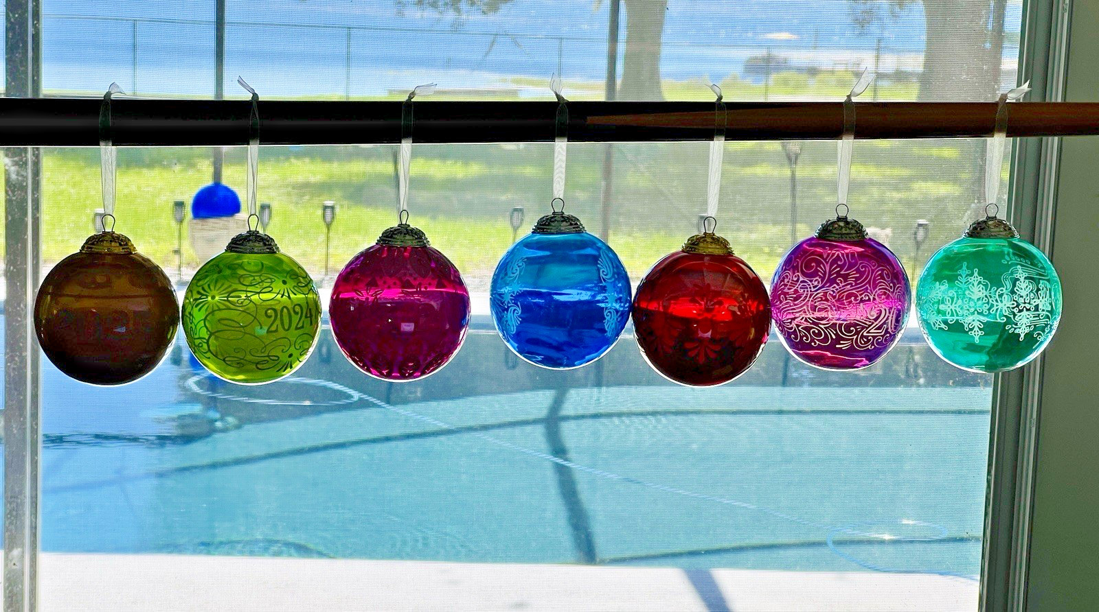 x7 Hallmark Christmas Commemorative Glass Ball Ornaments 3.25" Dia No Box *READ x7 Hallmark Christmas Commemorative Glass Ball Ornaments 3.25" Dia No Box *READ