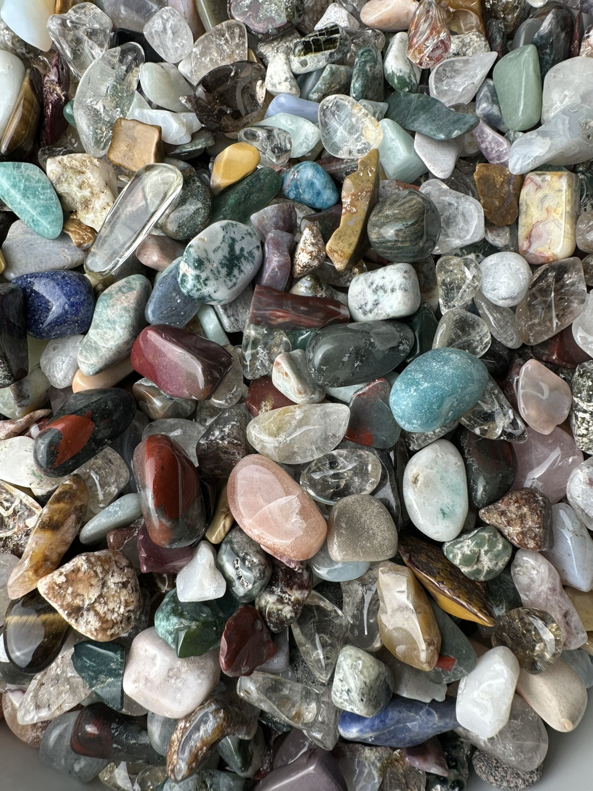 10kg Mixed Crystal Chips Gemstone Tumble stone Gemstones Bulk Wholesale Job Lot