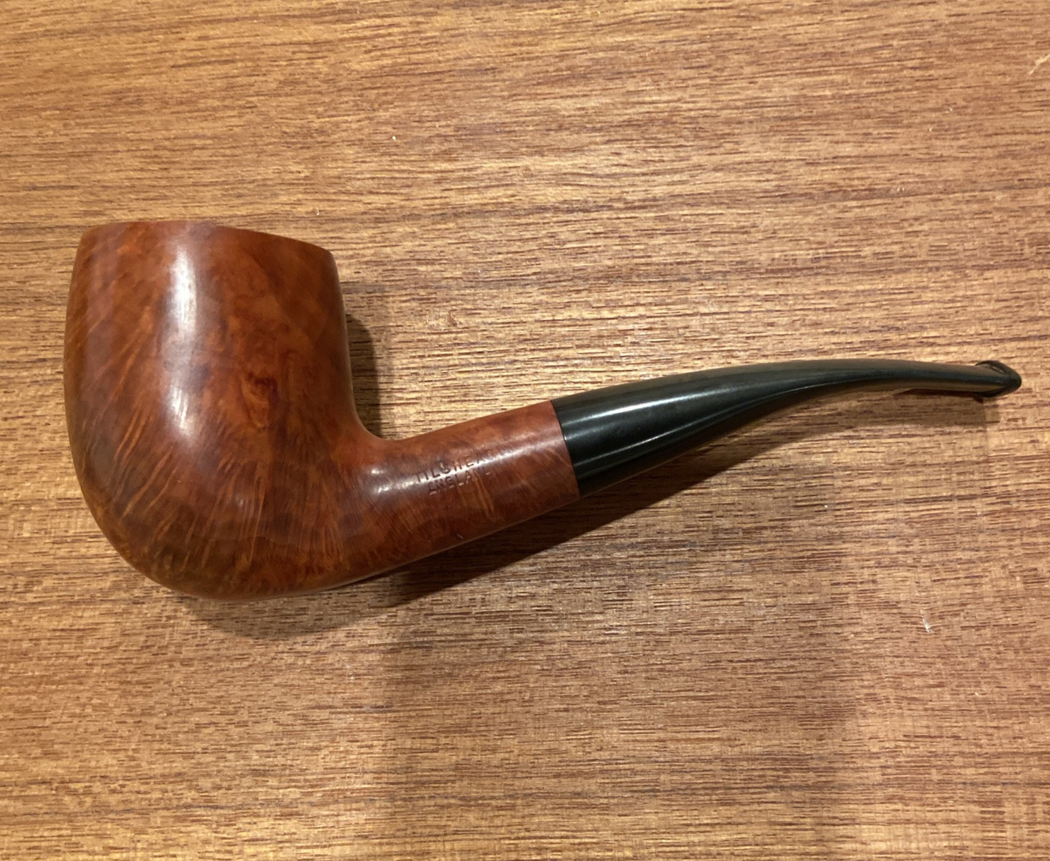 TILSHEAD ENGLAND PIPE - MADE BY HAND - Vintage Beautiful Grain TILSHEAD ENGLAND PIPE - MADE BY HAND - Vintage Beautiful Grain