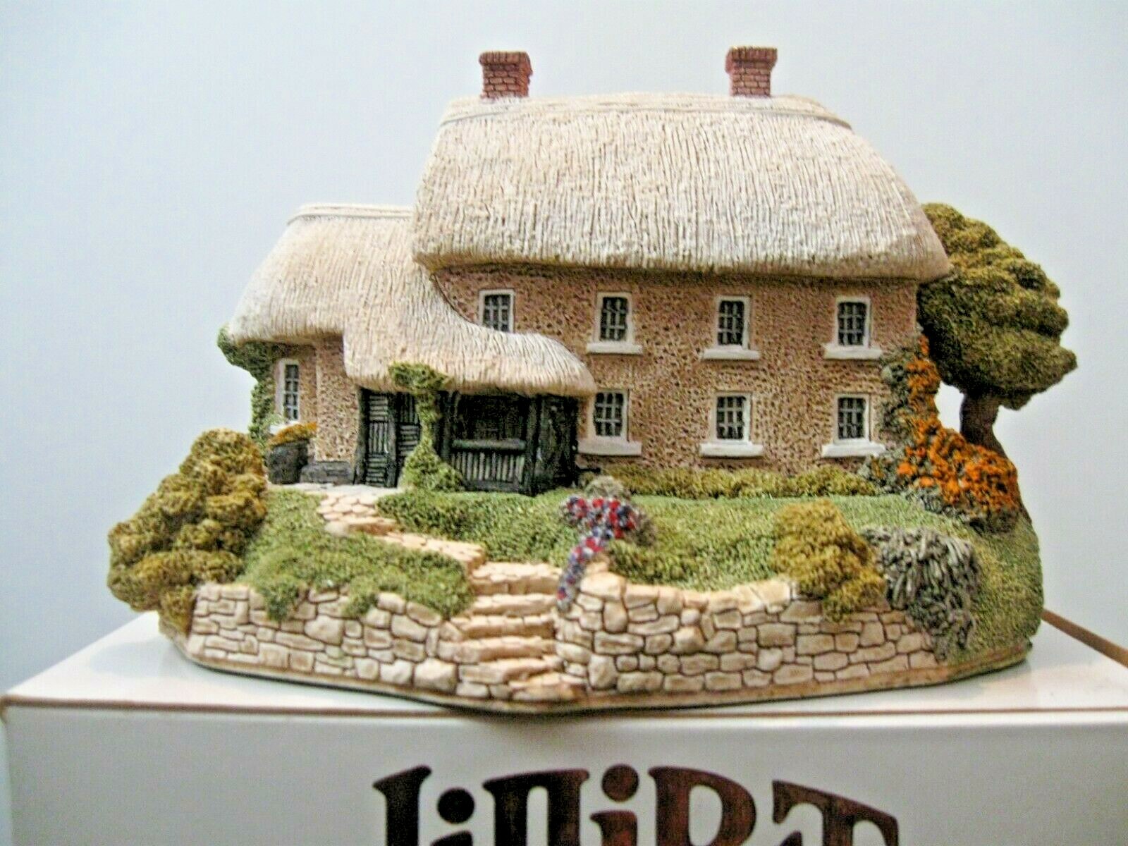 Lilliput Lane Limerick House In original box. 