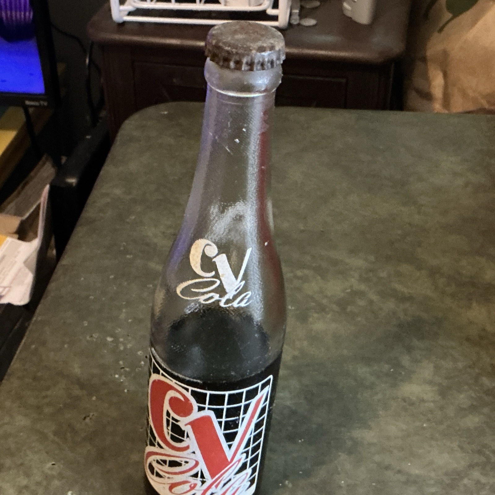 Vintage CV Cola Clear Glass Soda Bottle 10 fl oz NuGrape Bottling Newton NC 1/2F Vintage CV Cola Clear Glass Soda Bottle 10 fl oz NuGrape Bottling Newton NC 1/2F