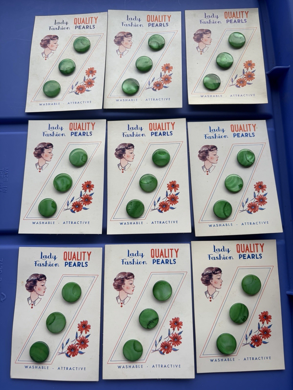 Vintage Lady Fashion Quality Pearls Green Round Pearl Buttons Lot 9 Vintage Lady Fashion Quality Pearls Green Round Pearl Buttons Lot 9