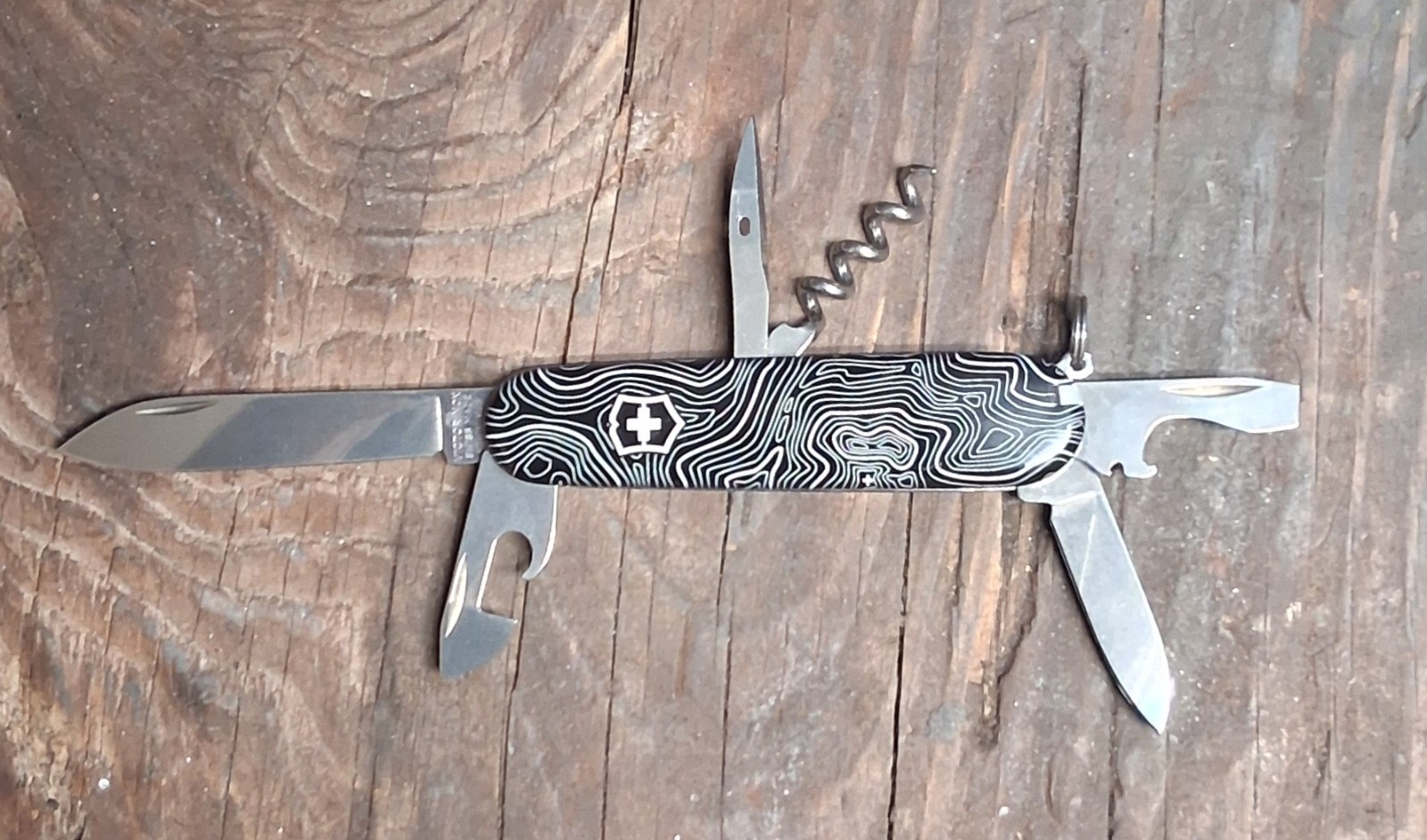 Beautiful Victorinox Spartan SAK w/ Black Topo Scales in Brand New/Never Used Beautiful Victorinox Spartan SAK w/ Black Topo Scales in Brand New/Never Used