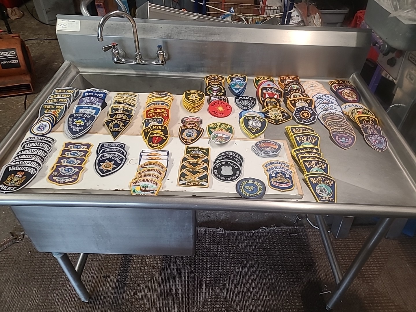 police patches large lot qty.301