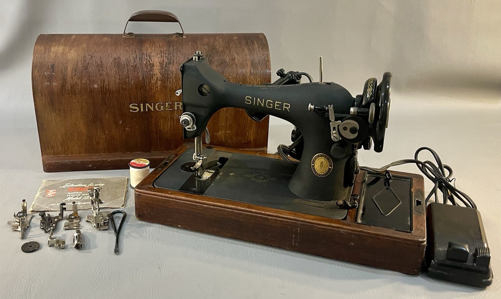1950’s Vtg Singer Portable Sewing Machine BZ 9-8 W/Acc, Foot Pedal, Case & Key 1950’s Vtg Singer Portable Sewing Machine BZ 9-8 W/Acc, Foot Pedal, Case & Key