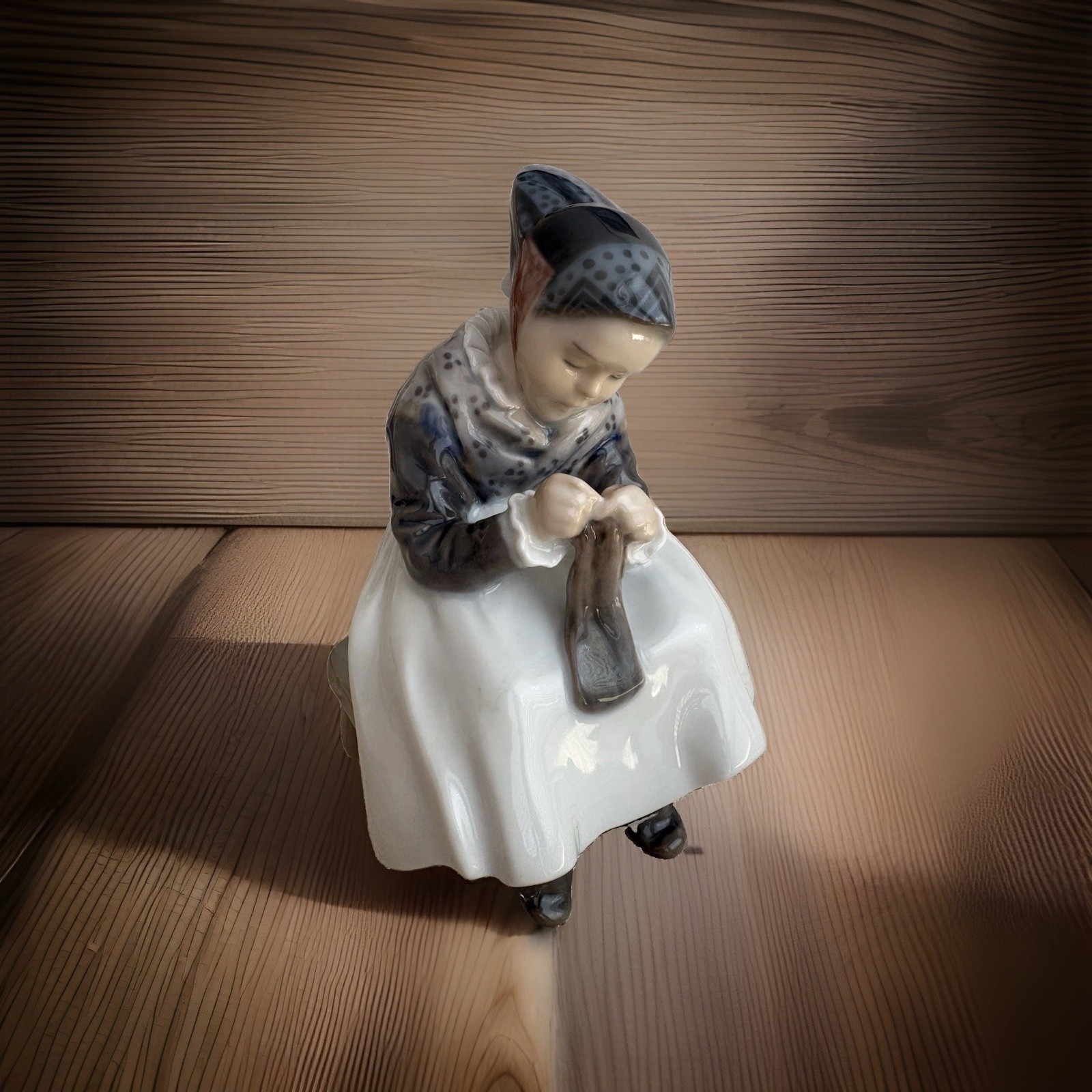 Antique Royal Copenhagen Denmark #1314 'Amager Girl Knitting' Porcelain Figurine Antique Royal Copenhagen Denmark #1314 'Amager Girl Knitting' Porcelain Figurine