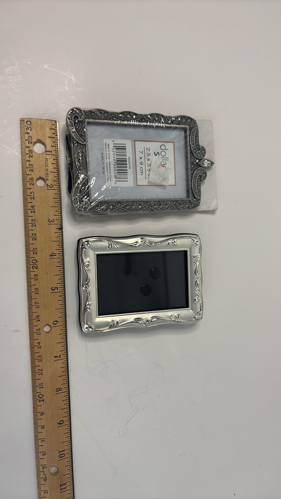 Pair of Miniature Ornate Metal Picture Frames (2.5" x 3.5") Pair of Miniature Ornate Metal Picture Frames (2.5" x 3.5")