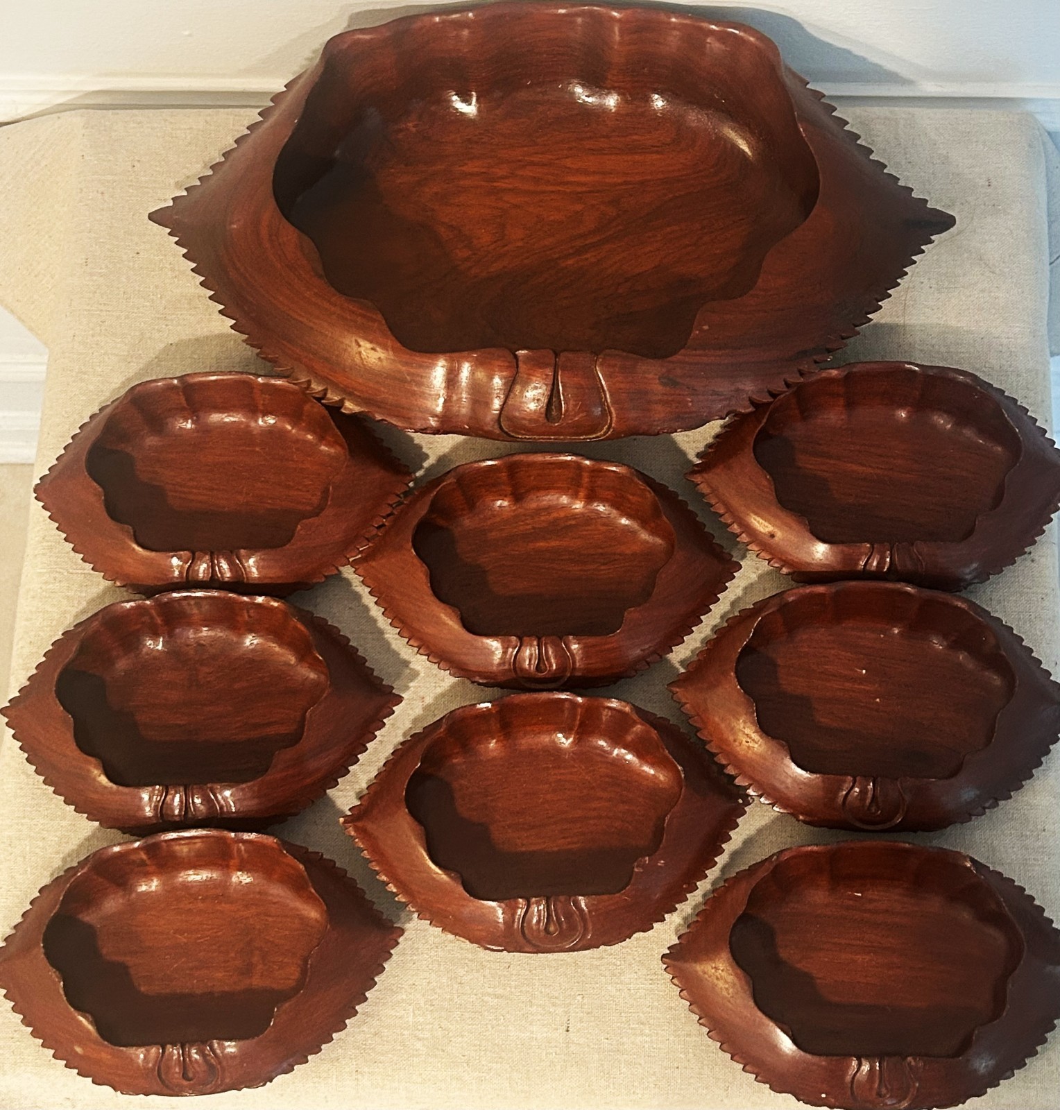 MIN-CENTURY MODERN WOODEN CRAB BOWL SET MIN-CENTURY MODERN WOODEN CRAB BOWL SET