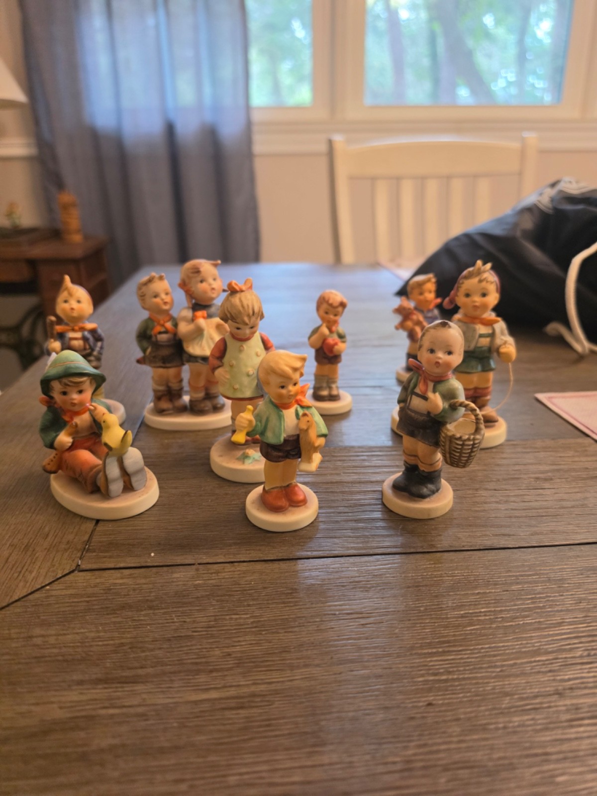 Lot 1 Vintage Goebel Hummel Figurines from W. Germany Lot 1 Vintage Goebel Hummel Figurines from W. Germany