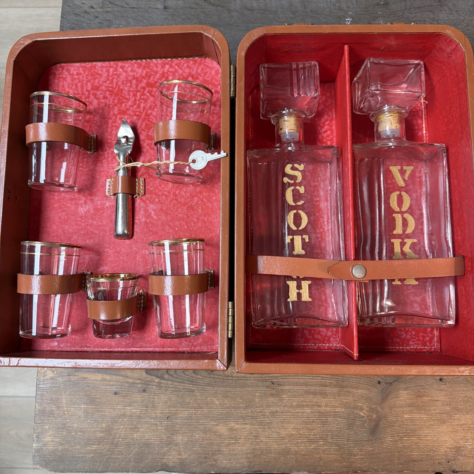 Vintage Genuine Cowhide Leather Travel Bar Set Scotch Vodka Decanters Glasses