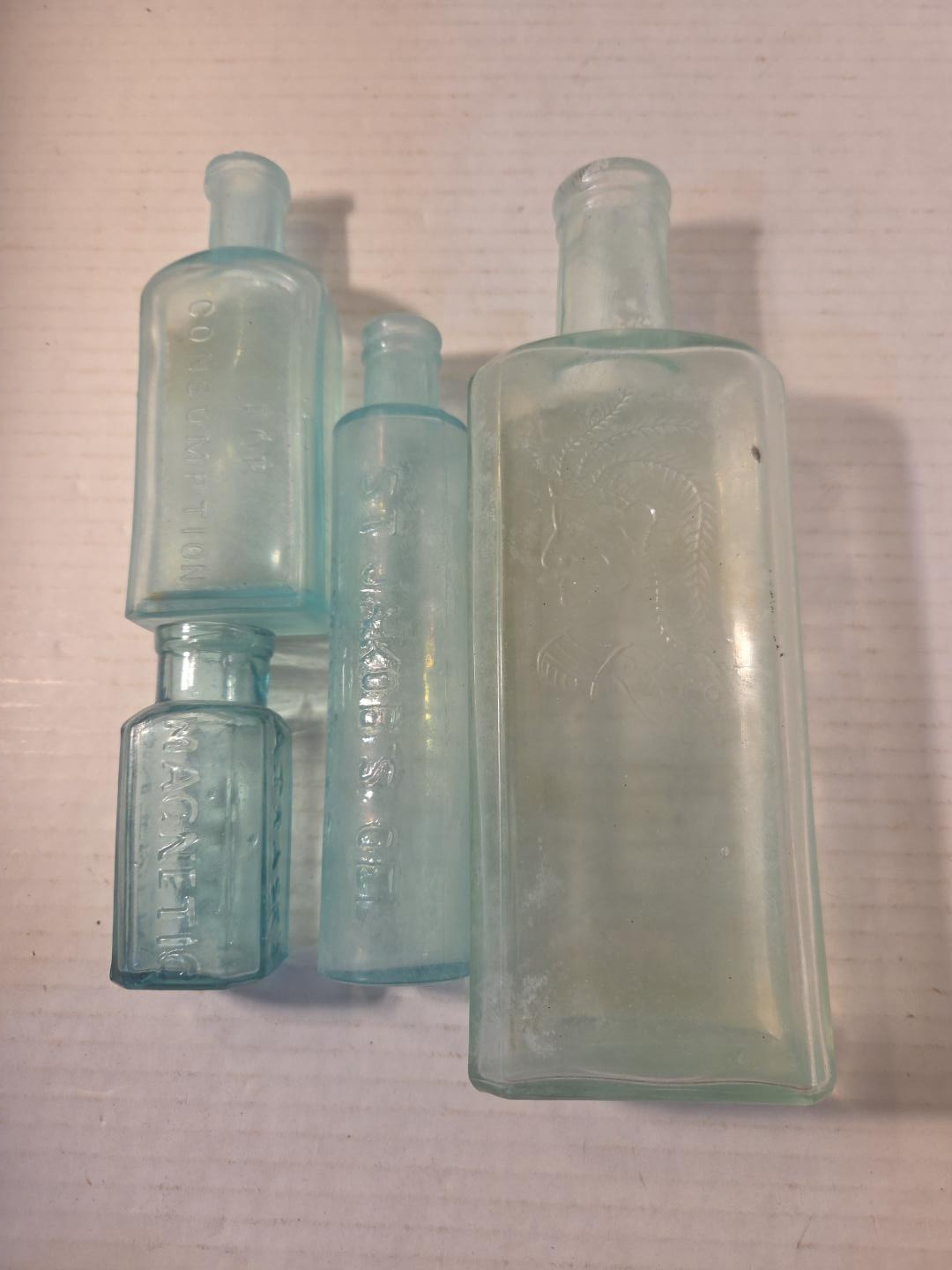 4 Antique Aqua Medicine Bottle Lot, Indian Sagwa Piso’s Cure St. Jacobs Oil 1885 4 Antique Aqua Medicine Bottle Lot, Indian Sagwa Piso’s Cure St. Jacobs Oil 1885