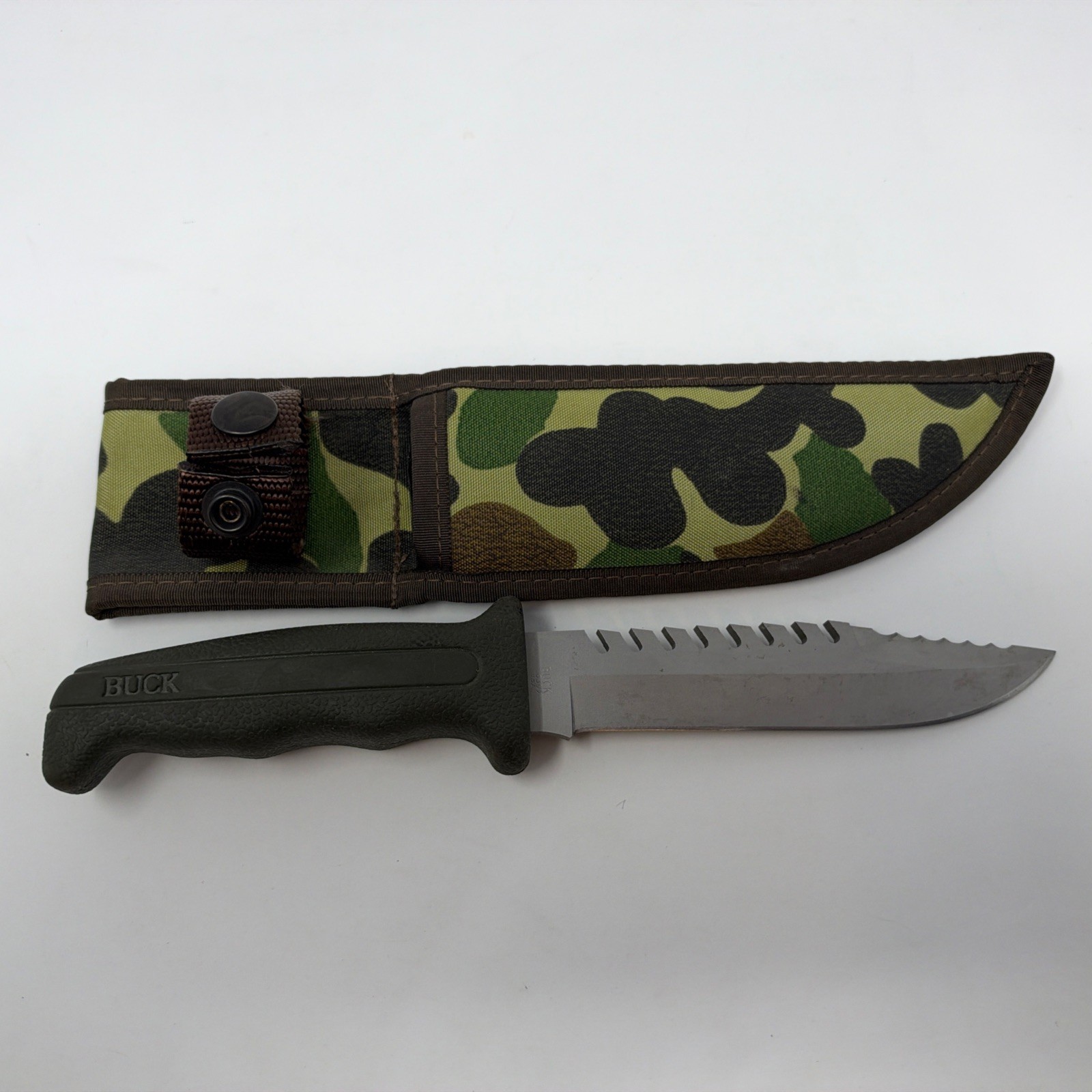 Vintage 1987 BUCK 639 Fieldmate Knife, Saw-back with Camo Sheath