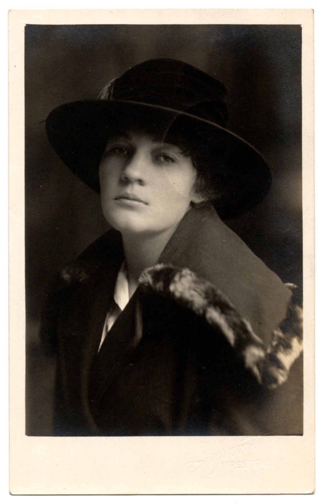RPPC Portrait of a Beautiful Edwardian Woman RPPC Portrait of a Beautiful Edwardian Woman