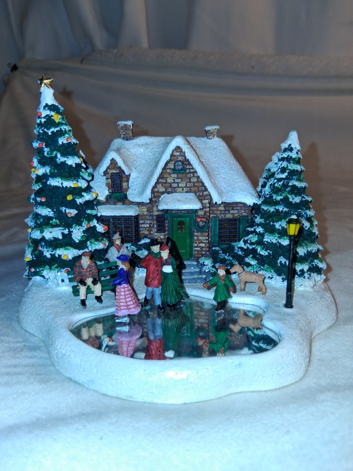 VTG 2004 Thomas Kinkade Replacement Parts Christmas Cottage Skaters Pond☆READ☆ VTG 2004 Thomas Kinkade Replacement Parts Christmas Cottage Skaters Pond☆READ☆
