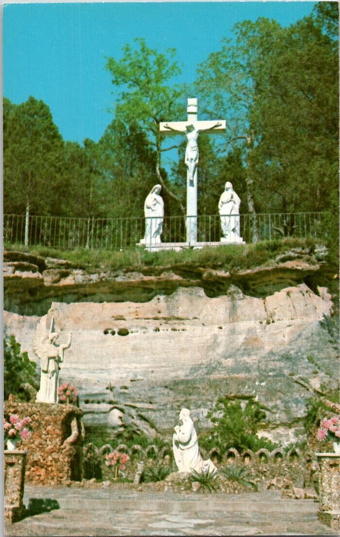 Calvary Grotto Black Madonna Shrine & Grottos Vintage Postcard Spc10