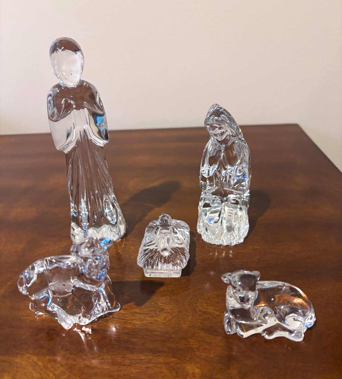 Waterford crystal Nativity Set 5pc Joseph Mary Jesus sheep and Lamb Christmas Waterford crystal Nativity Set 5pc Joseph Mary Jesus sheep and Lamb Christmas